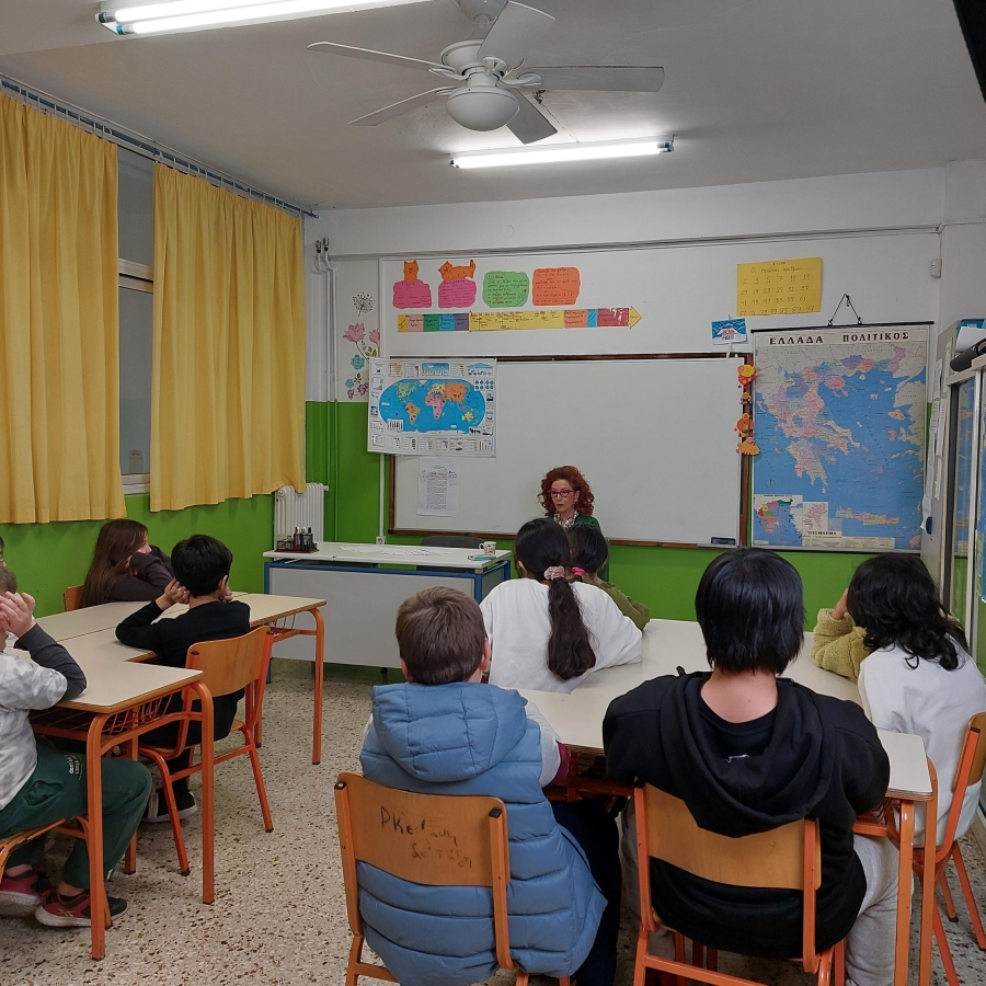 Τα παιδιά γνωρίζουν την κ. Πηνελόπη Παγώνη- Μηχανικό με ειδίκευση στο περιβάλλον!